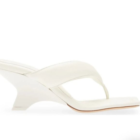 Gia Borghini Puffy Strap Thong Sandals Ivory White Size 38 - Picture 9 of 9